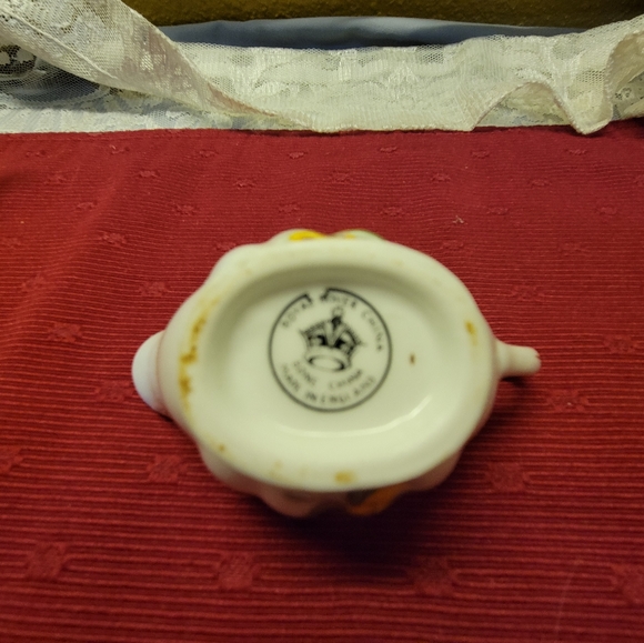 Vtg Royal Dover Yellow Rose Sugar Bowl & Creamer - Picture 9 of 16